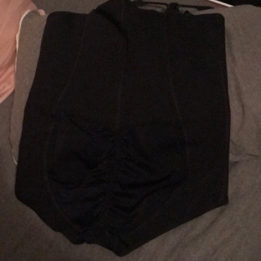100 - Picture 3 of 3